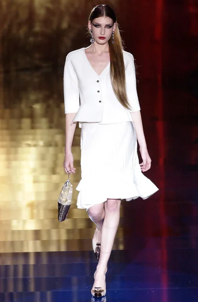 Look 3